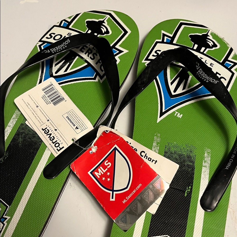Seattle Sounders FC Flip Flops - Picture 3 of 5